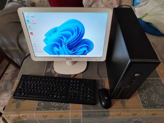 HP CORE I5 16GB W11 SSD MONITOR 20 WIFI AC BT