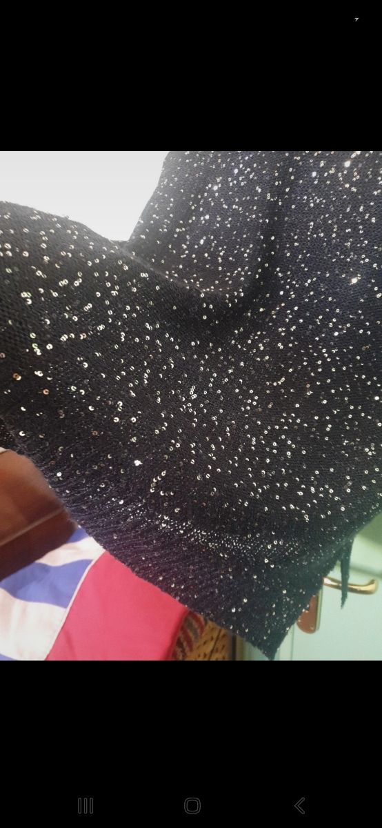 Maglioncino blu notte con paillettes