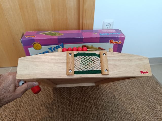 Juego futbolín madera marca Voila 