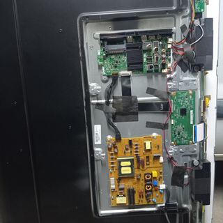 Despiece TV Telefunken TFA55U550UHD