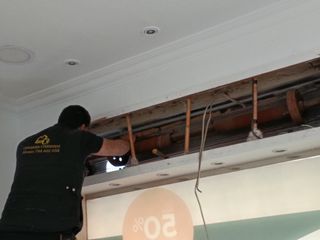 Persianas, mosquiteras y multiservicios.