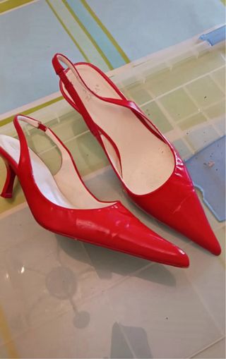 Zapatos de tacón “chúpame la punta” ZARA