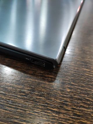 Asus ZenBook 13 UM325UA