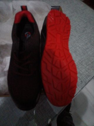 Calzado zapatos botas de trabajo