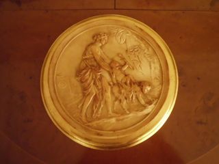 Precioso cuadro en relieve de madera