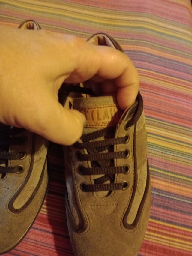 Scarpe n.32 "1 classe"