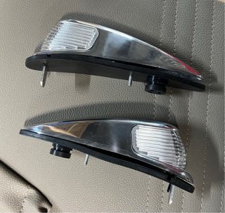 Pilotos sobrealeta Seat 600 N