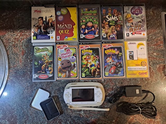 CONSOLA PSP CON JUEGOS