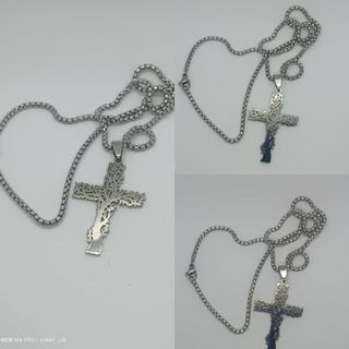COLLAR DE CRUZ DE CIRCON.
