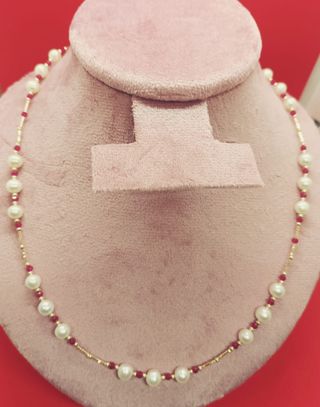 Collar de oro 18k con perlas y rubies