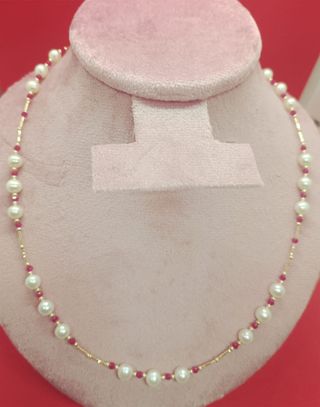 Collar de oro 18k con perlas y rubies