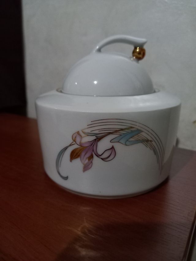 Zuccheriera bianca ceramica floreale