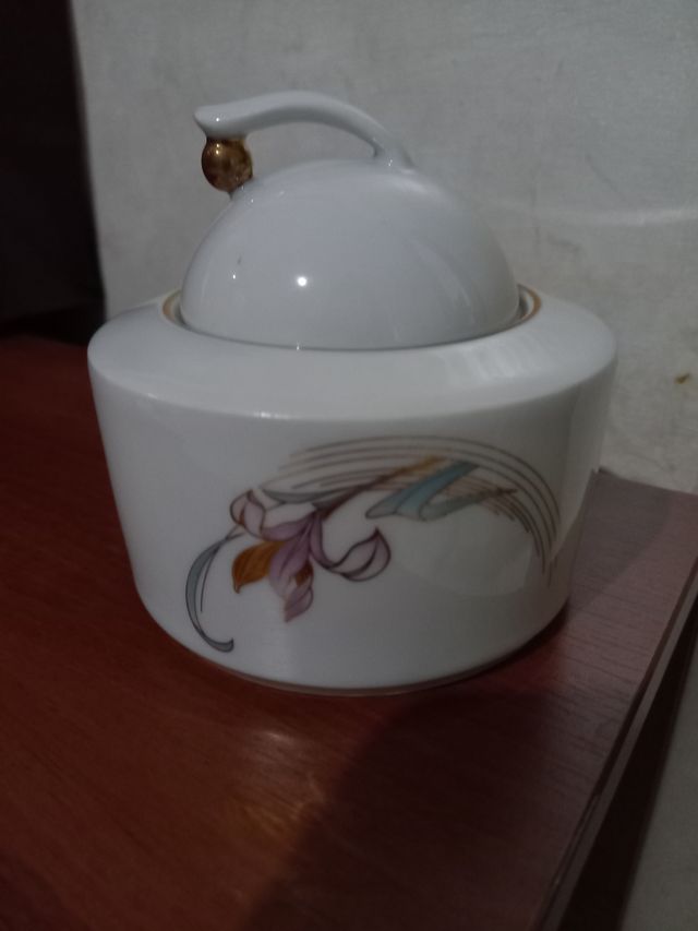 Zuccheriera bianca ceramica floreale