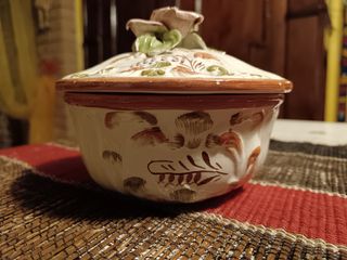 Ciotola con coperchio porcellana