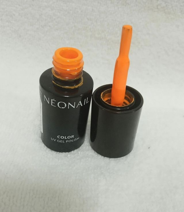 Esmalte semipermanente neonail