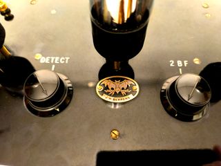 Radio antigua de valvulas Berrens PB3
