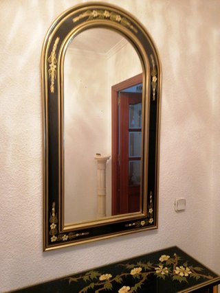 Mueble de entrada y espejo