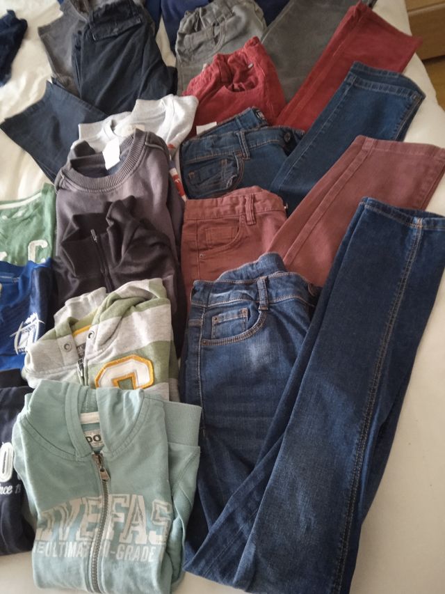 Lote ropa niño 9 - 10 años. 24 prendas