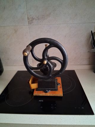 Molinillo de café antiguo.