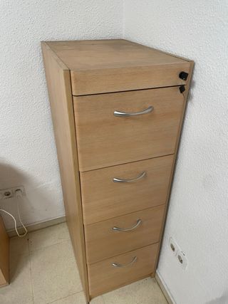 Mesa de madera para oficina