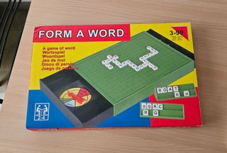 Gioco didattico " Form a word"