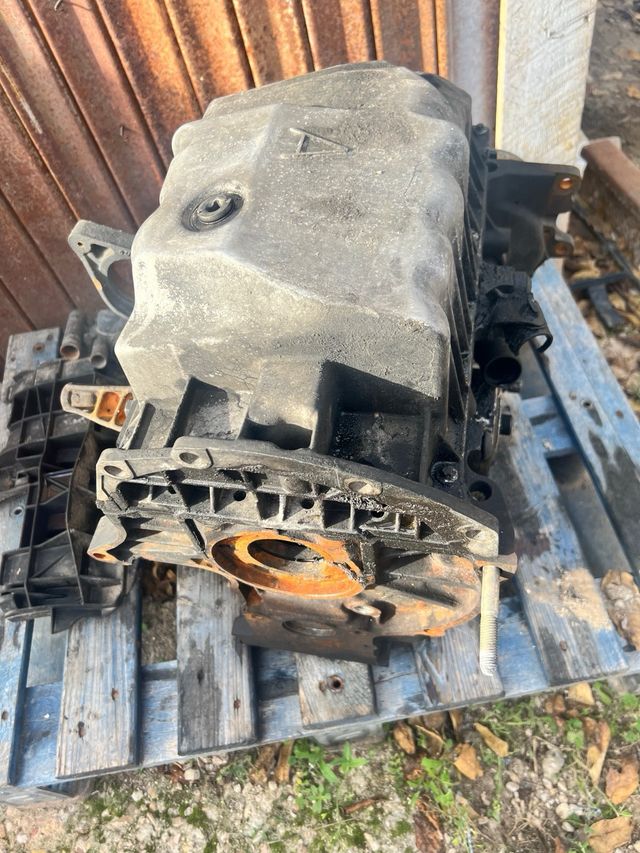 Bloque motor opel vivaro 1.9 