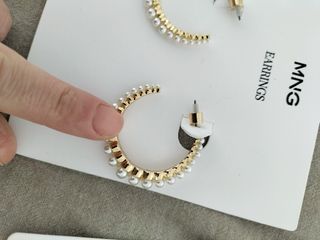 Pendientes y anillo perlas (Mango)