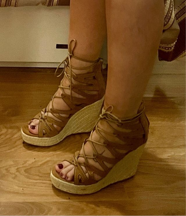 Sandalias Cuña Piel y Esparto