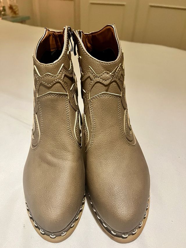 Botas espectaculares sin estrenar