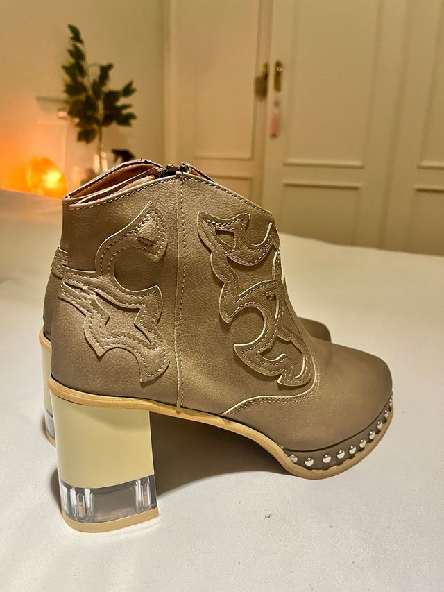 Botas espectaculares sin estrenar