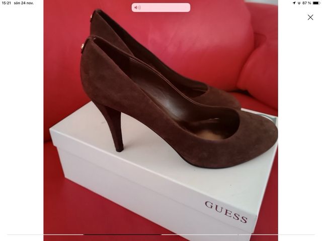 Tacones de piel Guess 38,5