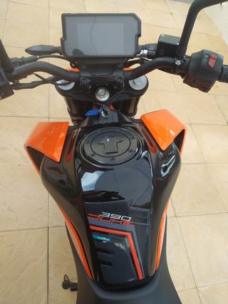 KTM DUKE 390