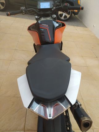 KTM DUKE 390