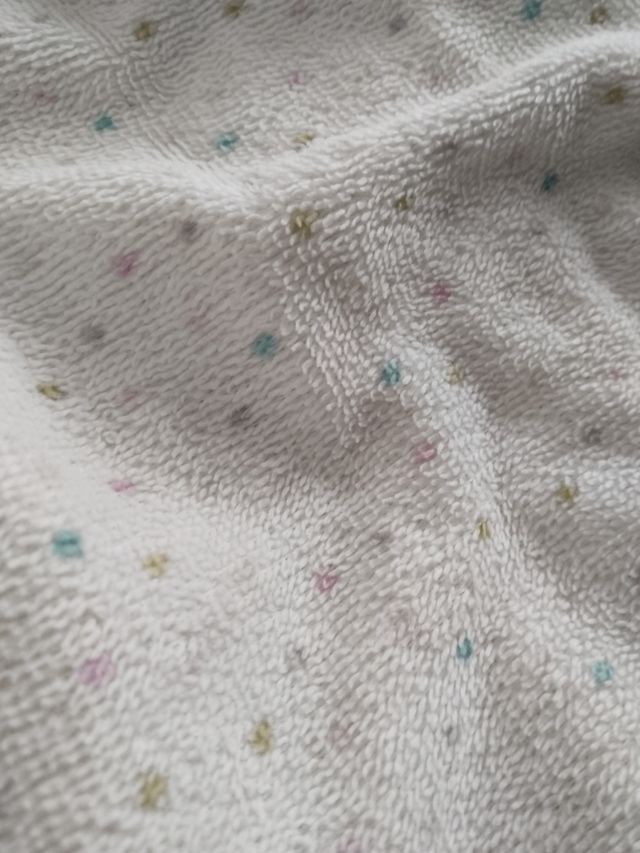 Albornoz niña talla 5 Santoru Gorjuss