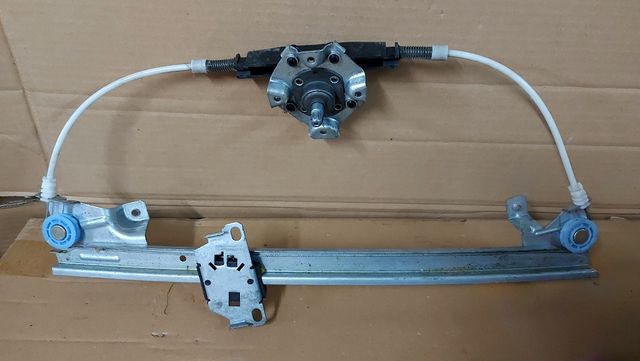 Elevador de puerta opel Kadet.