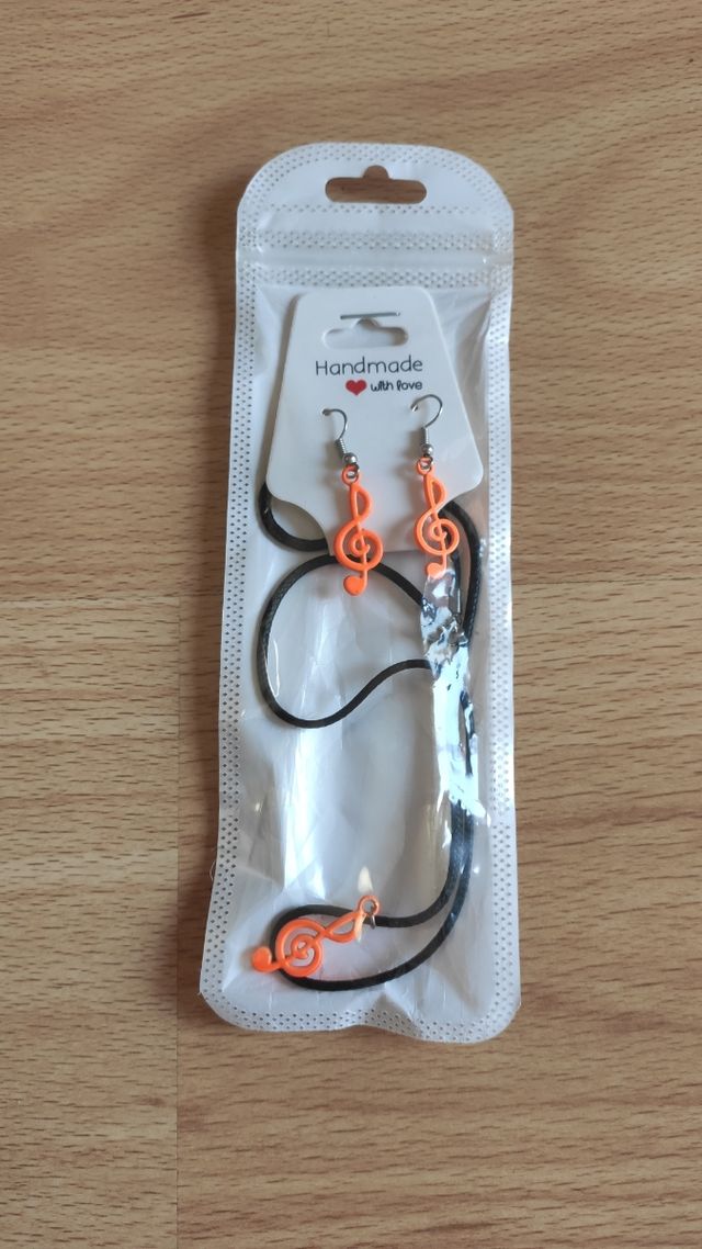 conjunto pendientes y collar