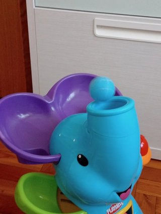 Elefantín Lanzabolitas de Playskool
