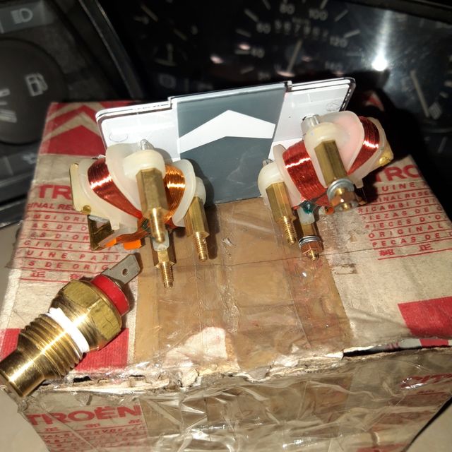 Reloj temperatura/combustible,c15/radiador origen/