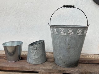 LOTE de 3 maceteros jardinera antiguos