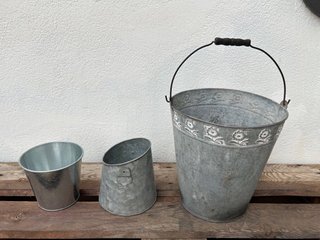 LOTE de 3 maceteros jardinera antiguos