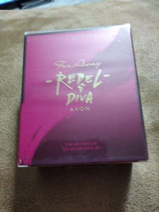 Colonia Far Away Rebel & Diva