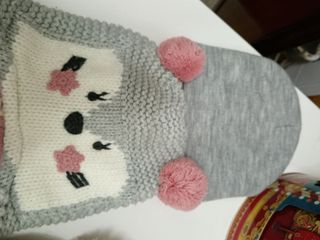 Lote Gorros y capotas  invierno niña
