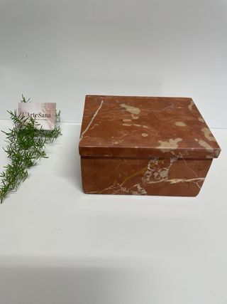 Caja de almacenaje mármol rojo