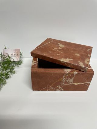 Caja de almacenaje mármol rojo