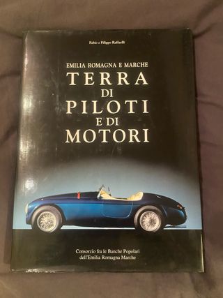 Volume Terra di piloti e di motori