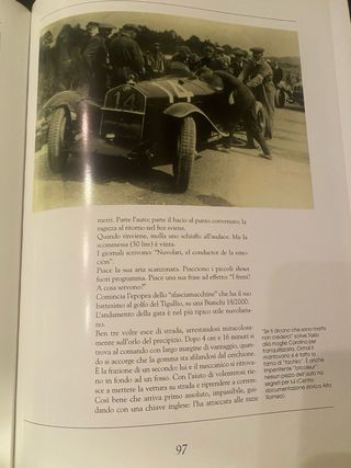 Volume Terra di piloti e di motori