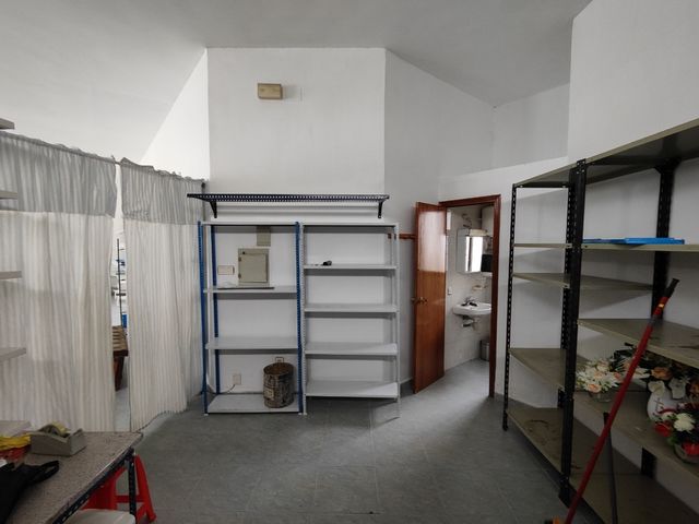 Nave comercial en alquiler