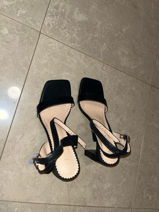 Zapatos negros Piccola Piu