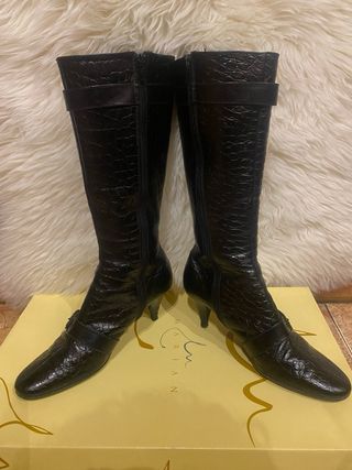 Botas altas de piel