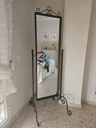 Espejo de pie